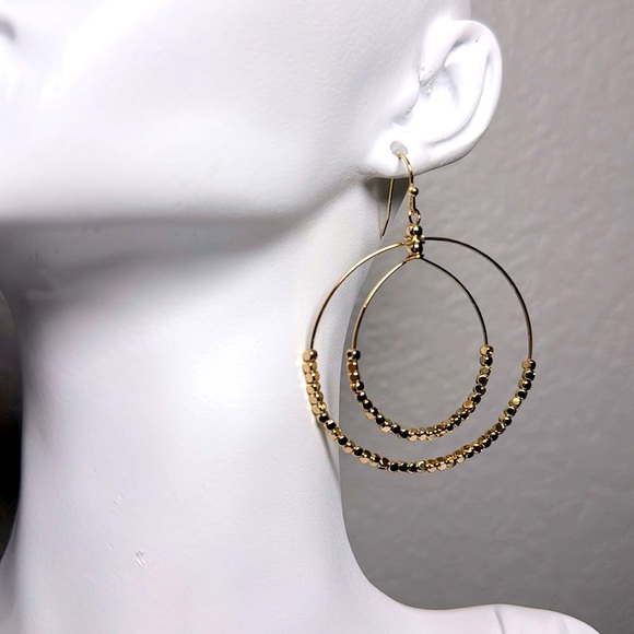 Adorned Collection 18kt gold plated stainless steel earrings. - Picture 1 of 2